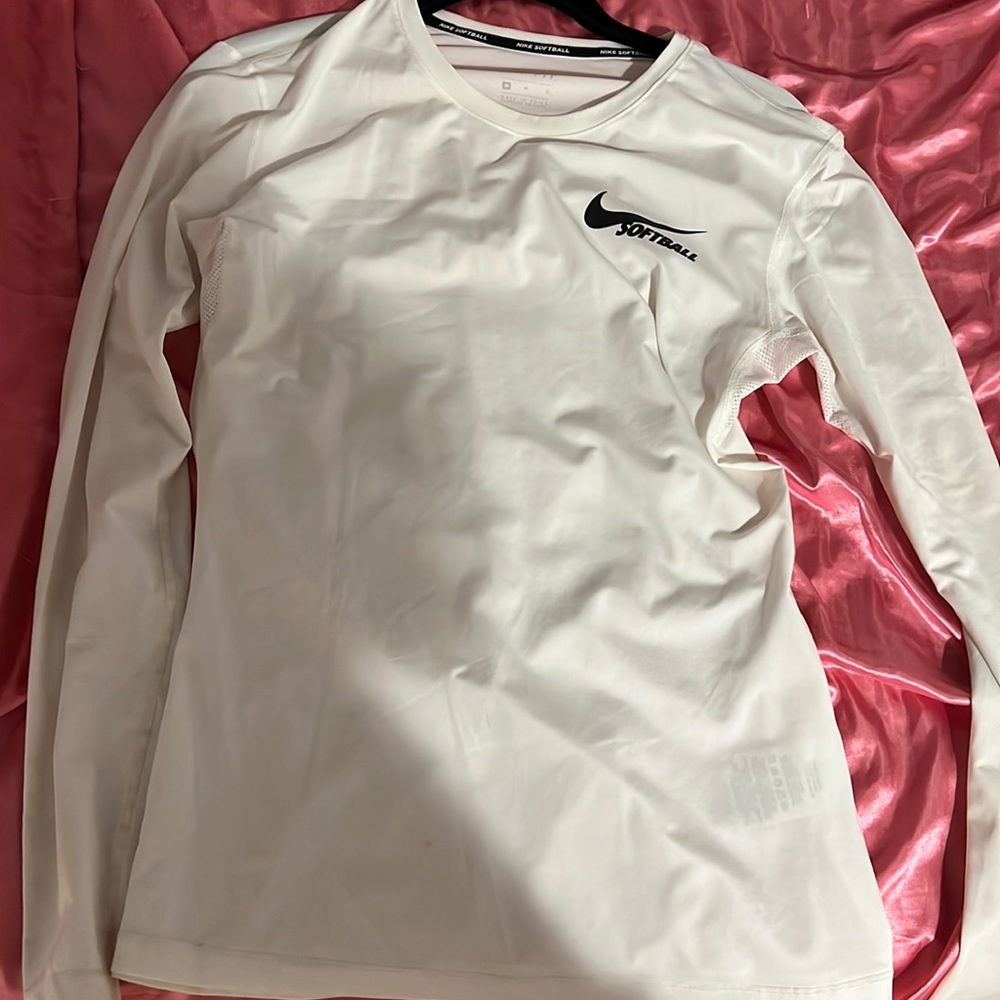 dri- fit undershirt w/sleeve